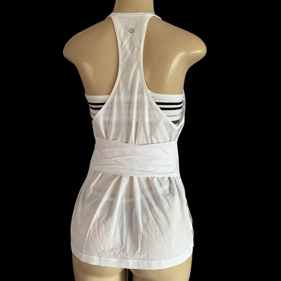 Lululemon Amped Tank Size 4 White/ Black Nimbus Stripe Sports Yoga Built In Bra - Picture 2 of 8
